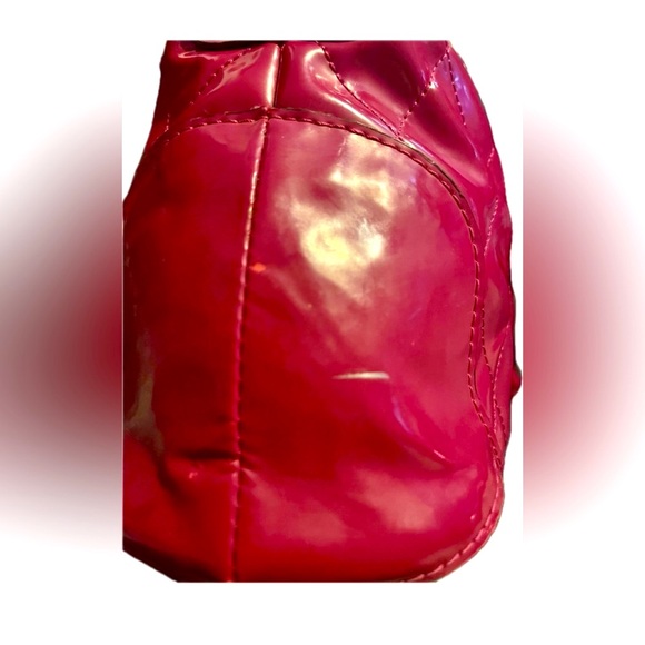 Coach 1941 Poppy Liquid Gloss Magenta Satchel. Preloved condition/call outs. - Picture 11 of 15